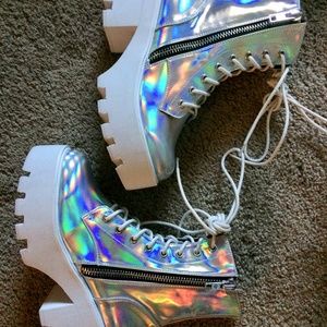 Dollz Kill Holographic Platform Boots! ☼